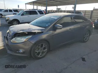 2013 Ford Focus SE with VIN 1FADP3F2XDL176880, listed as a Copart auction lot 47260975 with 102,869 mi miles and Salvage Title. Bid and sale history available at carsss.com. Image 1.