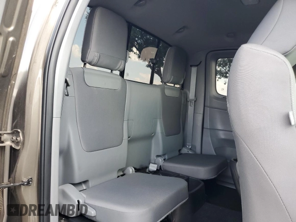 2015 Toyota Tacoma with VIN 5TFUU4EN0FX140423, listed as a Copart auction lot 57699715 with 108,548 mi miles and Salvage title. Bid and sale history available at DreamBid. Image 10.