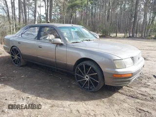 1995 Lexus LS 400 z VIN JT8UF22E9S0018339, wystawiony jako IAAI lot #41848747 z przebiegiem Nie podano mil oraz . Historia ofert i sprzedaży dostępna na DreamBid. Obrazek 1.