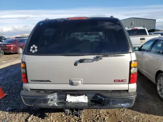 2004 GMC Yukon XL SLT with VIN 1GKEC16T24J120519, listed as a Copart auction lot 84963154 with 185,599 mi miles and Salvage Title. Bid and sale history available at carsss.com. Image 6.