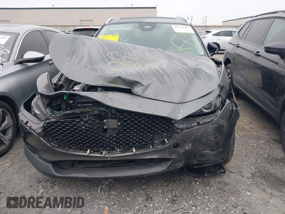 2024 Mazda CX-30 Premium Plus with VIN 3MVDMBEY1RM720111, listed as a IAAI auction lot 42730412 with 3,988 mi miles and . Bid and sale history available at DreamBid. Image 13.