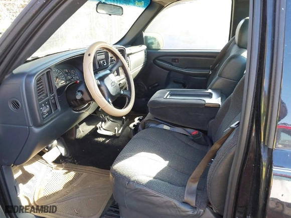2002 Chevrolet Silverado 1500 with VIN 1GCEC14W52Z264296, listed as a IAAI auction lot 41603496 with 144,966 mi miles. Bid and sale history available at carsss.com. Image 8.