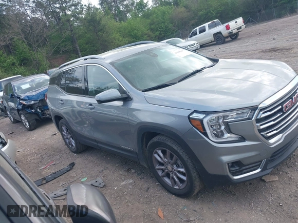 2023 GMC Terrain SLT z VIN 3GKALPEG1PL263433, wystawiony jako IAAI lot #41948189 z przebiegiem 49 072 mil mil oraz . Historia ofert i sprzedaży dostępna na DreamBid. Obrazek 13.