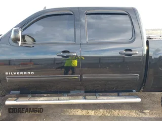 2013 Chevrolet Silverado 1500 LT with VIN 3GCPKSE78DG104750, listed as a IAAI auction lot 41815590 with 188,800 mi miles. Bid and sale history available at carsss.com. Image 14.