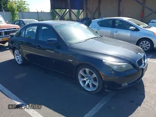 2008 BMW 5 Series 535i z VIN WBANW13528CN56643, wystawiony jako IAAI lot #42385144 z przebiegiem 120 777 mil mil oraz . Historia ofert i sprzedaży dostępna na DreamBid. Obrazek 1.
