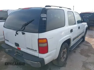 2003 Chevrolet Tahoe Special Service with VIN 1GNEK13V43R182371, listed as a IAAI auction lot 41674371 with 288,498 mi miles. Bid and sale history available at carsss.com. Image 4.