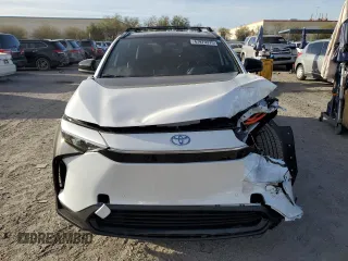 2024 Toyota bZ4X XLE z VIN JTMABACA1RA084605, wystawiony jako Copart lot #47979375 z przebiegiem 5 236 mil mil oraz Szkoda całkowita • Salvage title. Historia ofert i sprzedaży dostępna na DreamBid. Obrazek 5.