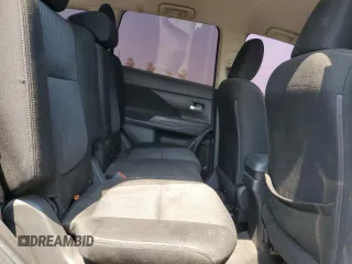 2017 Mitsubishi Outlander ES с VIN JA4AD2A34HZ028155, выставлен на аукционе Copart как лот 69011804 с пробегом 181 522 миль миль и Списание • Salvage title. История ставок и продаж доступна на DreamBid. Изображение 11.