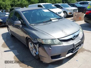 2011 Honda Civic LX-S z VIN 2HGFA1F64BH543764, wystawiony jako IAAI lot #42515442 z przebiegiem 271 350 mil mil oraz . Historia ofert i sprzedaży dostępna na DreamBid. Obrazek 1.