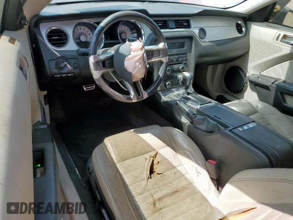 2011 Ford Mustang V6 with VIN 1ZVBP8AM2B5109535, listed as a Copart auction lot 58393135 with 200,130 mi miles and Salvage title. Bid and sale history available at DreamBid. Image 8.