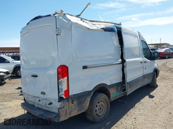 2018 Ford Transit z VIN 1FTYR2CM5JKA51972, wystawiony jako IAAI lot #36489006 z przebiegiem 129 736 mil mil oraz . Historia ofert i sprzedaży dostępna na DreamBid. Obrazek 4.