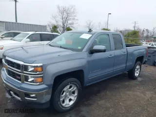 2015 Chevrolet Silverado 1500 LT with VIN 1GCVKREC1FZ330239, listed as a IAAI auction lot 41672993 with 87,766 mi miles. Bid and sale history available at carsss.com. Image 19.