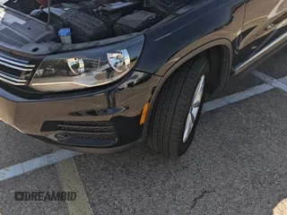 2017 Volkswagen Tiguan Wolfsburg Edition с VIN WVGRV7AX2HK003751, выставлен на аукционе Copart как лот 64609535 с пробегом 77 270 миль миль и Чистый • Clean title. История ставок и продаж доступна на DreamBid. Изображение 13.