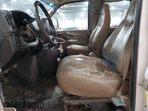 2007 Chevrolet Express Passenger z VIN 1GAHG39U571248683, wystawiony jako Copart lot #41487325 z przebiegiem 126 216 mil mil oraz Szkoda całkowita • Salvage title. Historia ofert i sprzedaży dostępna na DreamBid. Obrazek 7.