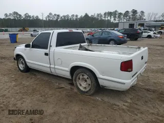 1998 GMC Sonoma with VIN 1GTCS1442WK516237, listed as a Copart auction lot 86024314 with 0 mi miles and Salvage Title. Bid and sale history available at carsss.com. Image 2.