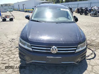 2018 Volkswagen Tiguan SEL z VIN 3VV2B7AX4JM153956, wystawiony jako Copart lot #61871675 z przebiegiem 84 252 mil mil oraz Szkoda całkowita • Salvage title. Historia ofert i sprzedaży dostępna na DreamBid. Obrazek 5.