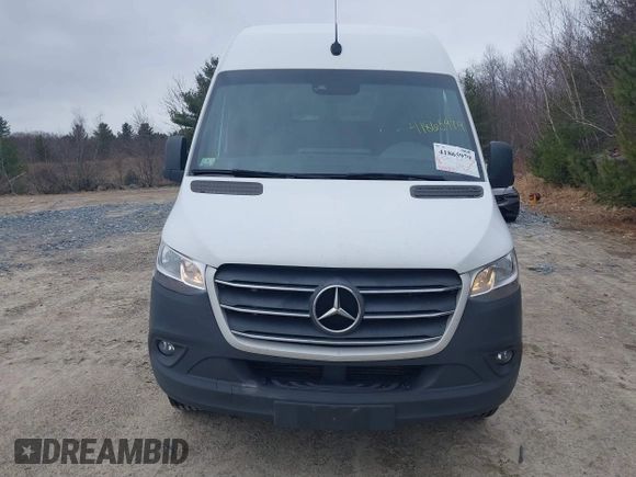2021 Mercedes-Benz Sprinter Cargo Cargo with VIN W1Y40BHY3MT044744, listed as a IAAI auction lot 41865979 with 139,836 mi miles and . Bid and sale history available at DreamBid. Image 13.