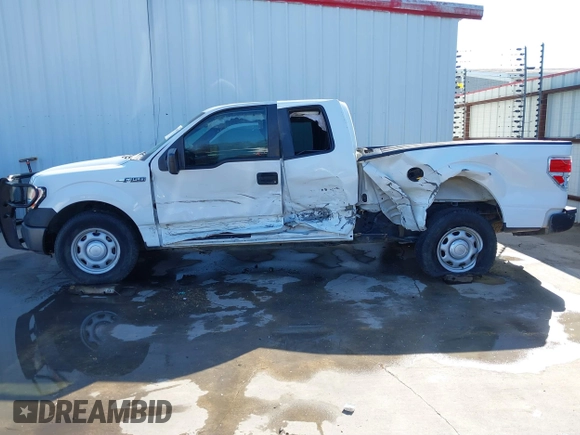 2013 Ford F-150 XL with VIN 1FTFX1CF5DKG33969, listed as a IAAI auction lot 41139310 with 180,330 mi miles and . Bid and sale history available at DreamBid. Image 13.