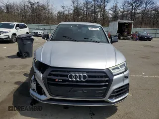 2019 Audi SQ5 Premium Plus with VIN WA1B4AFY2K2131402, listed as a Copart auction lot 54062965 with 32,639 mi miles and Salvage Title. Bid and sale history available at DreamBid. Image 5.