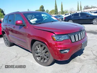 2021 Jeep Grand Cherokee Laredo X with VIN 1C4RJEAGXMC739524, listed as a IAAI auction lot 41741141 with 27,286 mi miles and . Bid and sale history available at DreamBid. Image 1.
