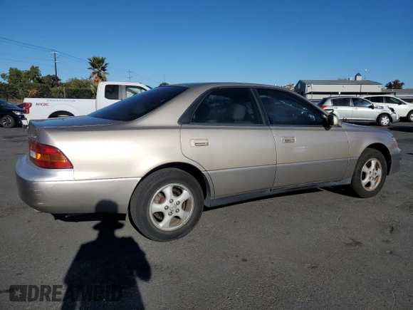 1997 Lexus ES 300 Luxury Sport Sdn with VIN JT8BF22G7V0064748, listed as a Copart auction lot 78067064 with 198,616 mi miles and Salvage Title. Bid and sale history available at carsss.com. Image 3.