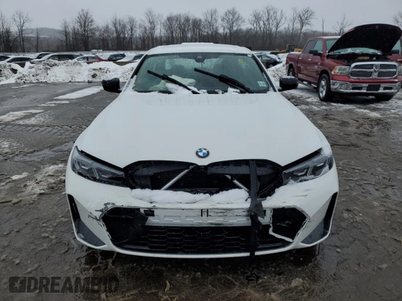 2025 BMW 3 Series 330i xDrive with VIN 3MW89CW00S8F08993, listed as a Copart auction lot 44703365 with 0 mi miles and Salvage Title. Bid and sale history available at carsss.com. Image 5.
