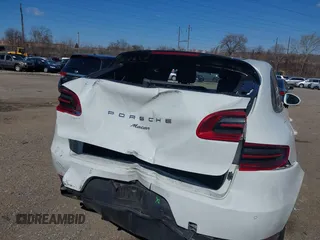 2018 Porsche Macan with VIN WP1AA2A58JLB13832, listed as a IAAI auction lot 41727902 with 46,656 mi miles and . Bid and sale history available at DreamBid. Image 6.