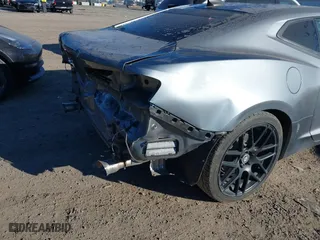 2019 Chevrolet Camaro 1LT with VIN 1G1FB1RS7K0112806, listed as a IAAI auction lot 41568392 with 57,652 mi miles. Bid and sale history available at carsss.com. Image 20.