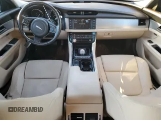 2016 Jaguar XF 35t Premium with VIN SAJBD4BV7GCY07333, listed as a Copart auction lot 72676984 with 70,630 mi miles and Salvage Title. Bid and sale history available at carsss.com. Image 8.