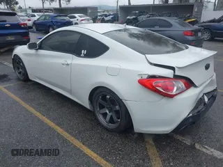 2011 Hyundai Genesis Coupe z VIN KMHHT6KD0BU059084, wystawiony jako IAAI lot #41776762 z przebiegiem 149 115 mil mil oraz . Historia ofert i sprzedaży dostępna na DreamBid. Obrazek 3.