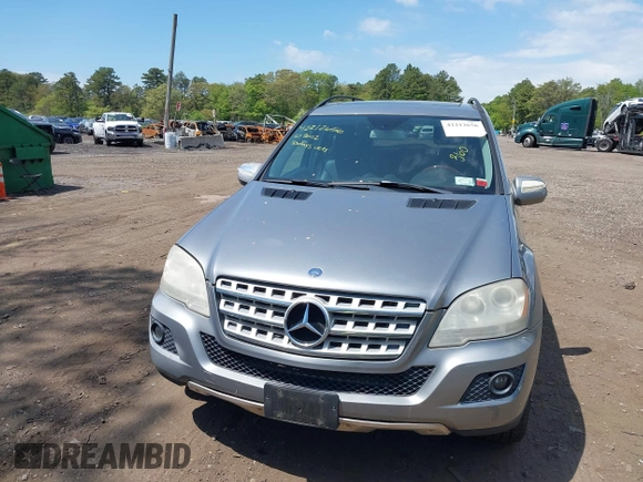 2010 Mercedes-Benz M 350 with VIN 4JGBB8GBXAA575061, listed as a IAAI auction lot 42212656 with 194,718 mi miles and . Bid and sale history available at DreamBid. Image 6.