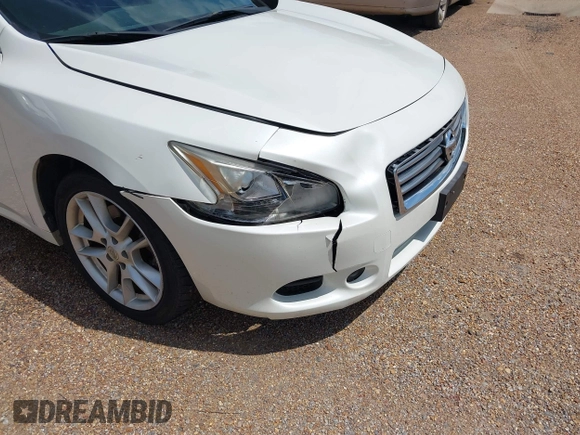 2014 Nissan Maxima SV with VIN 1N4AA5AP2EC443353, listed as a IAAI auction lot 42538040 with 174,615 mi miles and . Bid and sale history available at DreamBid. Image 6.
