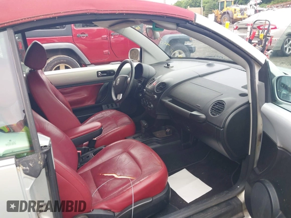2009 Volkswagen Beetle Blush with VIN 3VWSG31Y49M410785, listed as a IAAI auction lot 42526781 with 161,114 mi miles and . Bid and sale history available at DreamBid. Image 5.