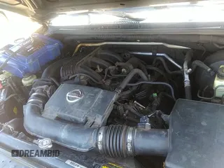 2005 Nissan Pathfinder LE z VIN 5N1AR18U25C761718, wystawiony jako IAAI lot #43180774 z przebiegiem 487 476 mil mil oraz . Historia ofert i sprzedaży dostępna na DreamBid. Obrazek 12.