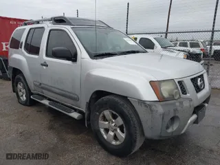 2011 Nissan Xterra Pro-4X with VIN 5N1AN0NW7BC523211, listed as a IAAI auction lot 41952908 with 277,372 mi miles. Bid and sale history available at carsss.com. Image 1.