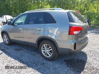 2015 Kia Sorento LX with VIN 5XYKTCA67FG585974, listed as a IAAI auction lot 42648014 with 106,193 mi miles and . Bid and sale history available at DreamBid. Image 3.