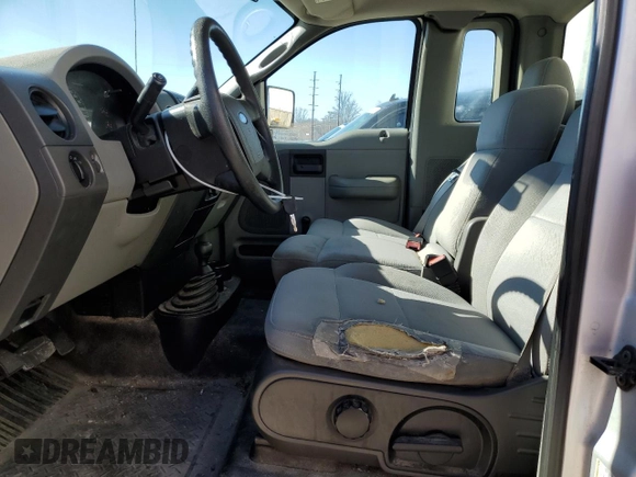 2005 Ford F-150 XL with VIN 1FTRF14WX5NC09959, listed as a Copart auction lot 43394285 with 205,998 mi miles and Non Repairable. Bid and sale history available at carsss.com. Image 7.