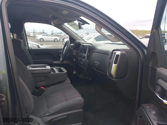 2018 Chevrolet Silverado 1500 LT with VIN 1GCVKREH7JZ268186, listed as a IAAI auction lot 41484090 with 153,392 mi miles. Bid and sale history available at carsss.com. Image 5.
