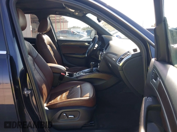 2015 Audi Q5 Premium Plus with VIN WA1LFAFP7FA119828, listed as a IAAI auction lot 41023540 with 69,087 mi miles. Bid and sale history available at carsss.com. Image 5.