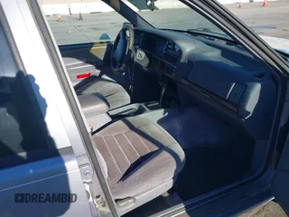 1996 Jeep Grand Cherokee Laredo with VIN 1J4FX58S8TC169575, listed as a IAAI auction lot 40971134 with 152,116 mi miles. Bid and sale history available at carsss.com. Image 5.