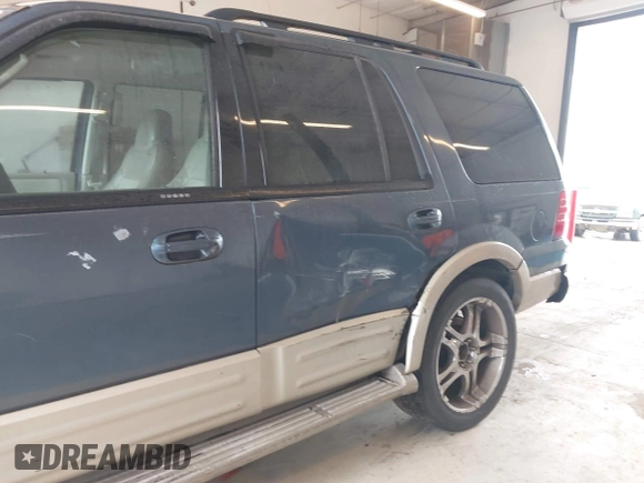 2005 Ford Expedition Eddie Bauer with VIN 1FMPU17585LA92339, listed as a IAAI auction lot 41840325 with 237,470 mi miles and . Bid and sale history available at DreamBid. Image 6.