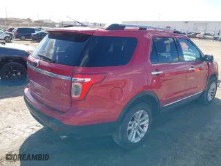 2012 Ford Explorer XLT with VIN 1FMHK8D80CGA39707, listed as a IAAI auction lot 41876039 with 204,789 mi miles. Bid and sale history available at carsss.com. Image 4.