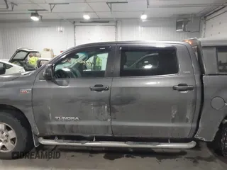 2013 Toyota Tundra 4WD Truck with VIN 5TFDW5F16DX305917, listed as a IAAI auction lot 41640555 with 255,812 mi miles. Bid and sale history available at carsss.com. Image 15.