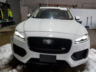 2019 Jaguar F-Pace S with VIN SADCM2FV4KA369008, listed as a Copart auction lot 43822355 with 45,408 mi miles and Salvage Title. Bid and sale history available at DreamBid. Image 5.