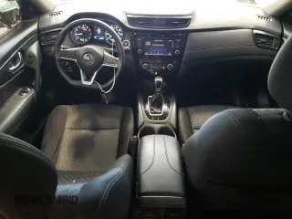 2019 Nissan Rogue SV with VIN KNMAT2MT8KP524437, listed as a Copart auction lot 50611085 with 83,262 mi miles and Clean Title. Bid and sale history available at DreamBid. Image 8.
