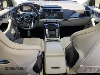 2019 Jaguar I-Pace HSE z VIN SADHD2S15K1F70556, wystawiony jako Copart lot #67559694 z przebiegiem 22 992 mil mil oraz Szkoda całkowita • Salvage title. Historia ofert i sprzedaży dostępna na DreamBid. Obrazek 8.