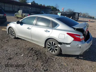 2016 Nissan Altima S with VIN 1N4AL3APXGC288696, listed as a IAAI auction lot 41209580 with 131,709 mi miles and . Bid and sale history available at carsss.com. Image 3.