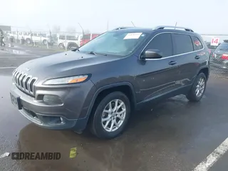 2017 Jeep Cherokee Latitude z VIN 1C4PJLCB7HW668185, wystawiony jako IAAI lot #41826925 z przebiegiem 172 790 mil mil oraz . Historia ofert i sprzedaży dostępna na DreamBid. Obrazek 2.