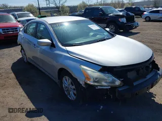 2014 Nissan Altima 2.5 S with VIN 1N4AL3AP0EC281303, listed as a IAAI auction lot 41995362 with 92,473 mi miles. Bid and sale history available at carsss.com. Image 1.