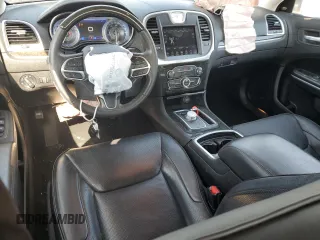 2019 Chrysler 300 Limited z VIN 2C3CCAEG4KH609787, wystawiony jako Copart lot #52193465 z przebiegiem 81 234 mil mil oraz Szkoda całkowita • Salvage title. Historia ofert i sprzedaży dostępna na DreamBid. Obrazek 8.